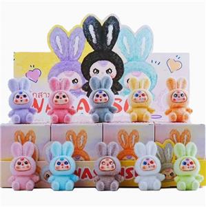 展示盒12只庄植绒摆件
小镇莉莉兔
混色混款 - OBL10364414