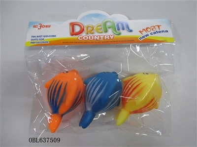 The three little zhuang lining plastic fish - OBL637509