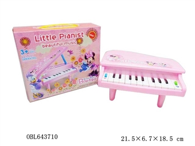 Minnie lights the piano - OBL643710