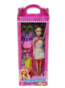 11.5 empty handed beautiful girl with conventional fitting clothes - OBL660760