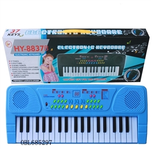 37 with label blue key single horn - OBL685297
