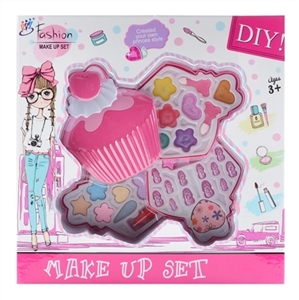 Cake layer four children cosmetics - OBL689892