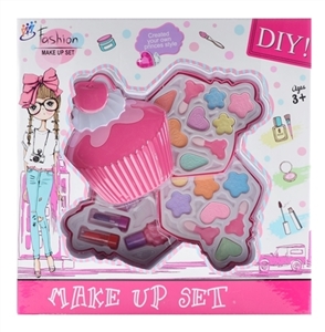 Cake layer four children cosmetics - OBL689893