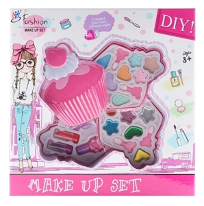 Cake layer four children cosmetics - OBL689895