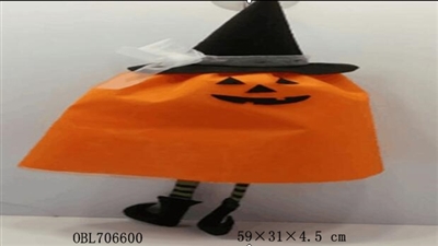 Orange Halloween was hanging - OBL706600