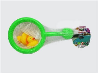 Lining plastic animals with fish - OBL724803