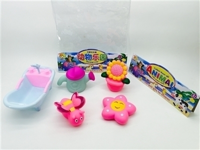 Lining plastic animals with bath - OBL754570