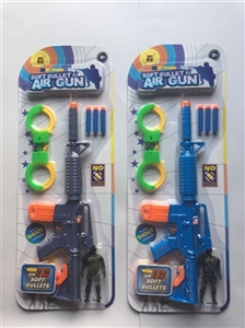 Hard plastic pump up three with soft bullet gun - OBL762031