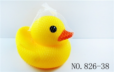 Squeezing the rhubarb duck call 1 only - OBL768232