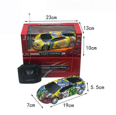 Four-way remote control car and graffiti - OBL817540