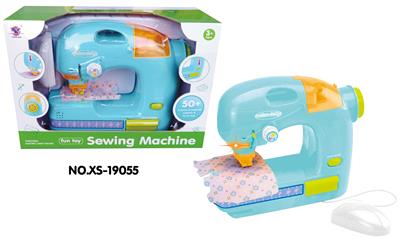 LARGE SEWING MACHINE - OBL826886