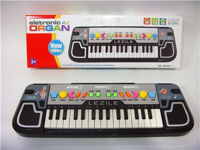 32 KEY MULTI-FUNCTION ELECTRONIC PIANO. - OBL845945