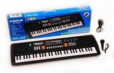 61-KEY ELECTRONIC PIANO WITH MICROPHONE AND USB POWER CORD. - OBL846017