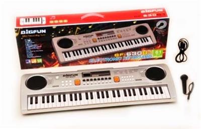61-KEY ELECTRONIC PIANO WITH MICROPHONE AND USB POWER CORD. - OBL846019