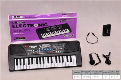 37-KEY ELECTRONIC PIANO WITH MICROPHONE/AUDIO LINE/USB CABLE/BATTERY CASE. - OBL846101