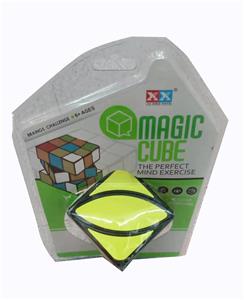MAPLE LEAF BLACK CUBE - OBL855707