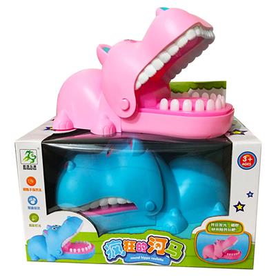 Electric hand biting hippo - OBL859415