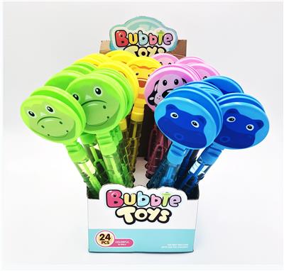 The medium animal clapped the bubble stick with its round hand - OBL860192