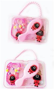 大手提盒饰品（项链+手链+发夹+按摩梳）鱿鱼游戏 - OBL922280