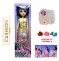 OBL10418646 -  K-POP 彩虹猎魔女团真人版22寸吹瓶身体带主题曲音乐芭比带5件套的真人化妆品油带金貂卡片一张