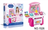 OBL650390 - The girl the kitchen