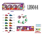 OBL710148 - 2.5寸双面公仔单只公仔+1个配件+ 1张贴纸70MM球， 4只球盒装 （2款） 球有两层收缩膜 公仔有变身功能