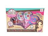OBL741368 - To cover the lollipop three layers of cosmetics