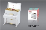 OBL751043 - Eight upright piano