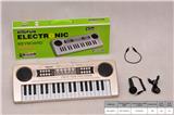 OBL846104 - 37-KEY ELECTRONIC PIANO WITH MICROPHONE/AUDIO LINE/USB CABLE.