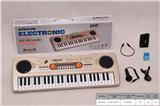 OBL846115 - 49-KEY ELECTRONIC PIANO WITH MICROPHONE/AUDIO CABLE/USB CABLE/MP3/BATTERY CASE.