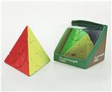 OBL856721 - PETAL PYRAMID