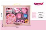 OBL858589 - CHESHIRE FAMILY CAKE TOYS